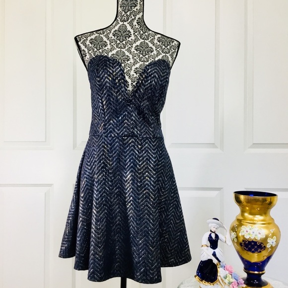 Plunging Sweetheart Skater Strapless Dress L - Picture 2 of 8